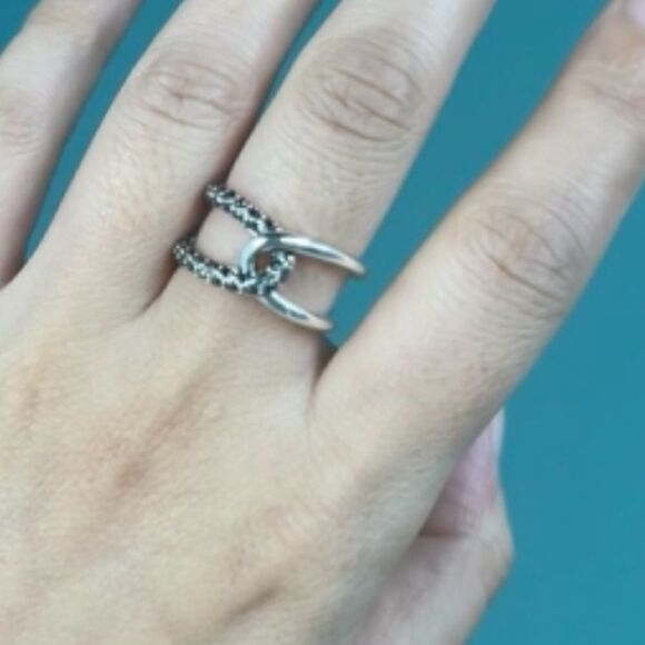 Classic Retro Marcasite Twist Ring - Picture 4 of 7